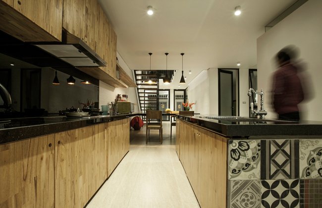 Độc đáo ngôi nhà ở Tây Hồ có mặt tiền như vỉ nướng