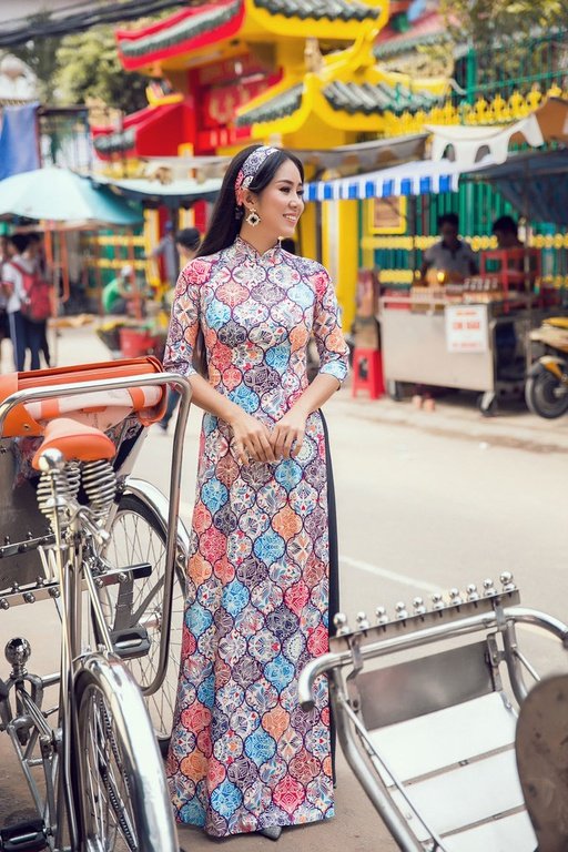 ao-dai-co-ba-sai-gon-tro-lai-day-ngoan-muc-thanh-hot-trend-dip-tet-nguyen-dan