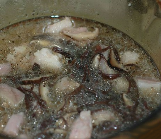 bi-quyet-nau-mon-thit-kho-dong-ngon-tuyet-dai-khach-ngay-tet