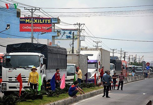 Làm gì để hạ nhiệt làn sóng phản đối BOT giao thông?