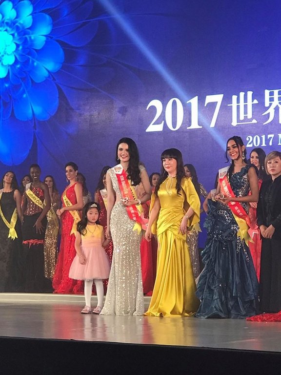 ai-se-thay-the-ngoi-vi-hoa-hau-dai-duong-neu-le-au-ngan-anh-bi-tuoc-vuong-mien