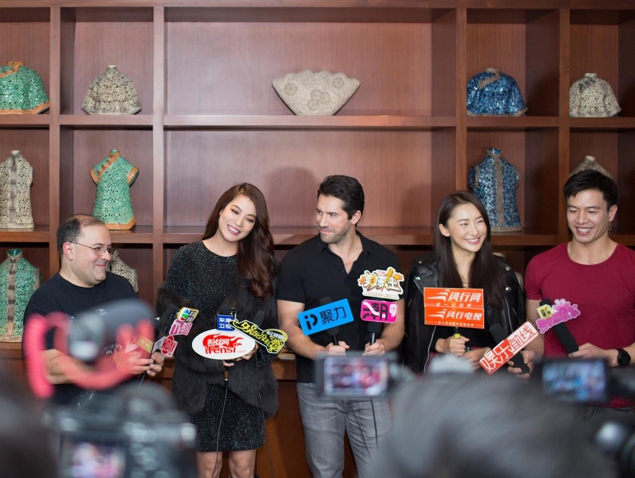 truong-ngoc-anh-tai-xuat-man-anh-cung-loat-ngoi-sao-hanh-dong-dinh-dam-quoc-te
