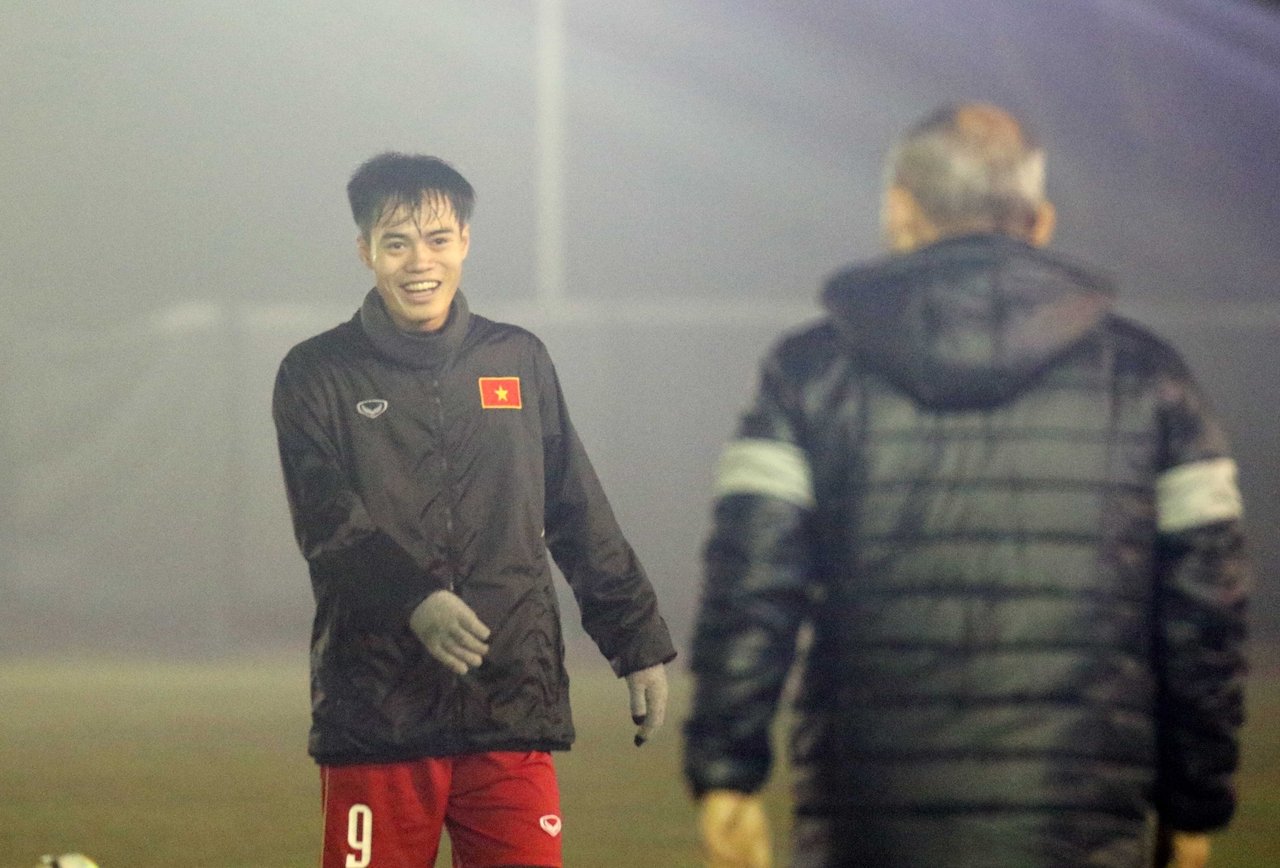 buoi-tap-cuoi-cua-u23-viet-nam-truoc-khi-gap-u23-syria-bi-thoi-tiet-pha-hong