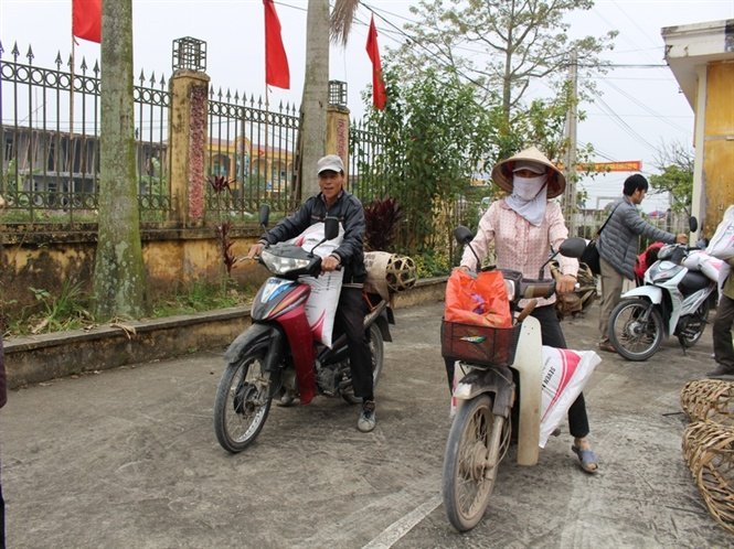 Hỗ trợ nông dân Nam Định chịu ảnh hưởng của cơn bão Mirinae