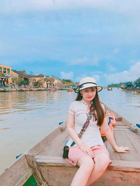 bao-tron-da-nang-trong-chuyen-di-5-ngay-4-dem-cua-co-gai-van-phong-xinh-dep