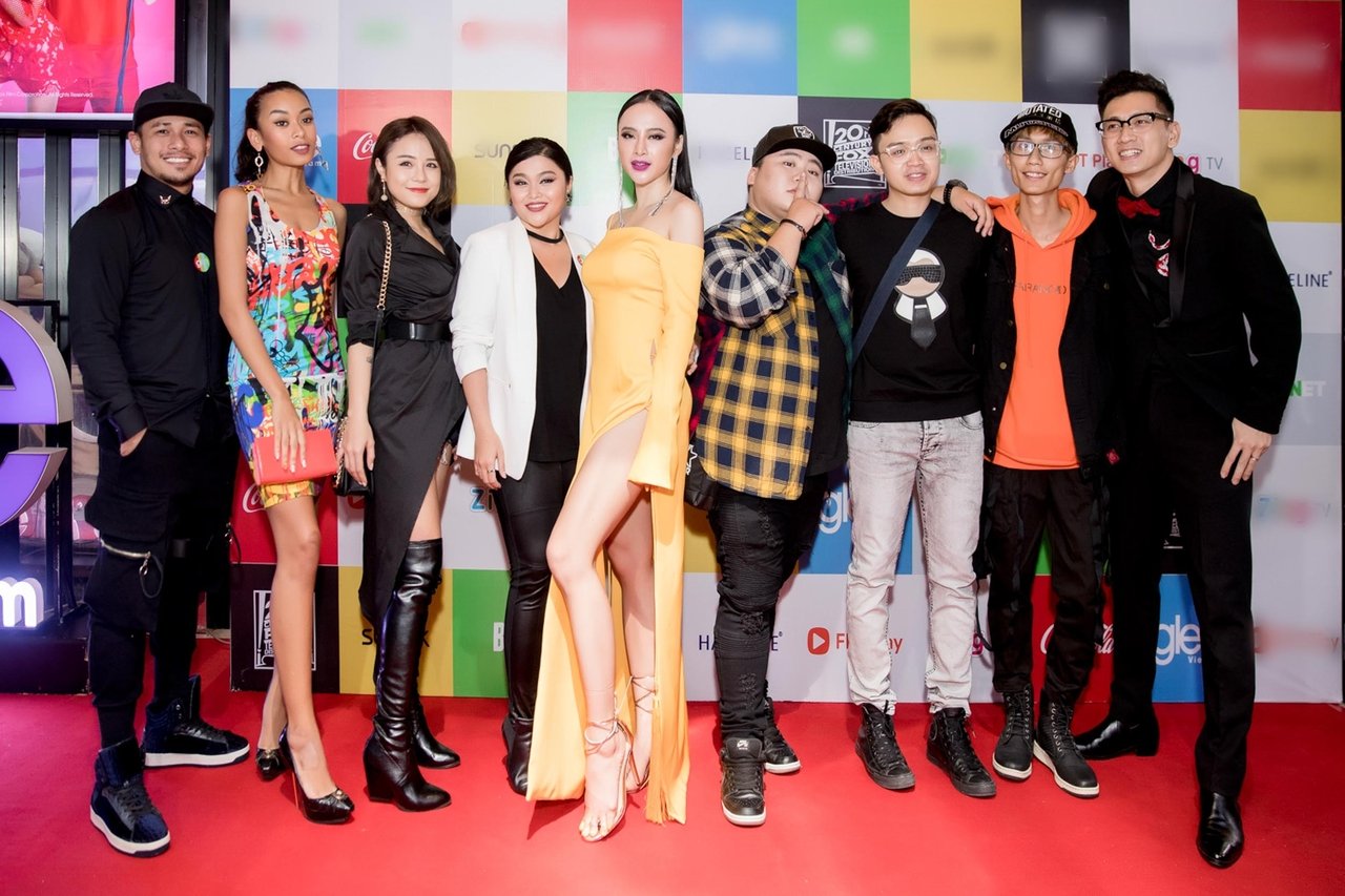 angela-phuong-trinh-dep-tua-nu-than-trong-buoi-cong-chieu-tap-cuoi-glee