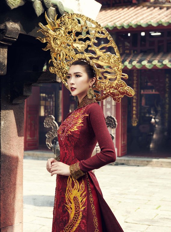 he-lo-trang-phuc-truyen-thong-mang-hinh-rong-cua-tuong-linh-tai-miss-intercontinental-2017