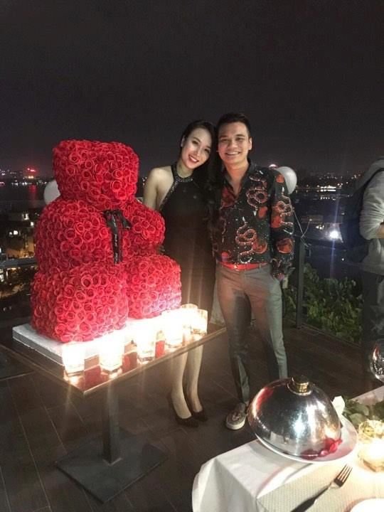 nhung-man-cau-hon-to-tinh-gay-chu-y-tren-song-truyen-hinh-truc-tiep-cua-sao-viet