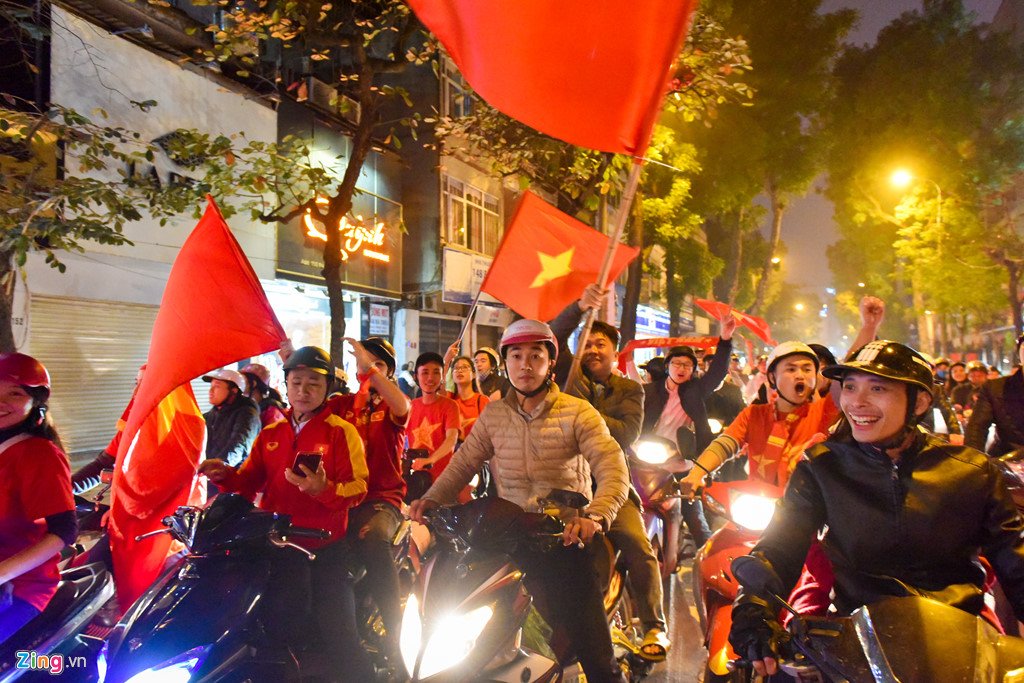 120 phút nghẹt thở của người hâm mộ U23 Việt Nam