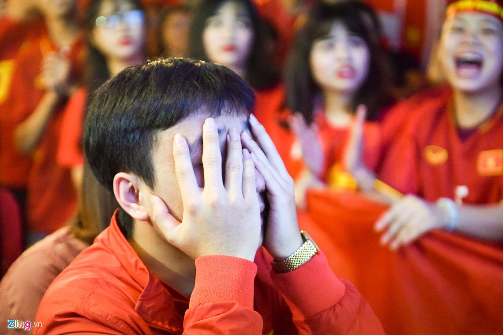 120 phút nghẹt thở của người hâm mộ U23 Việt Nam