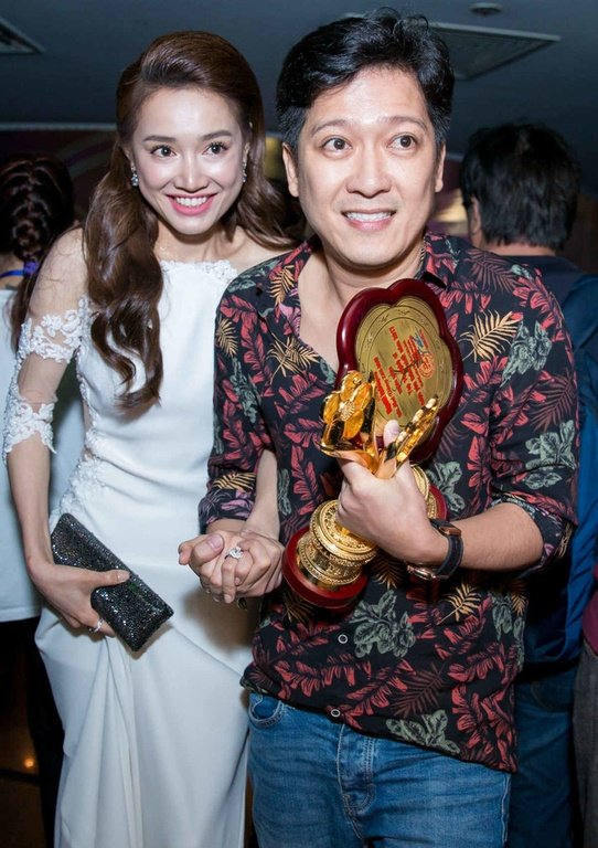 hinh-anh-moi-nhat-cua-nha-phuong-va-truong-giang-sau-man-cau-hon-bat-ngo-tren-song-truyen-hinh