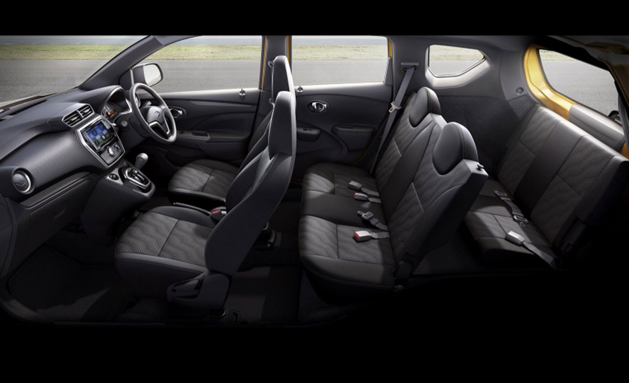 Ô tô Nissan ra hàng xe 7 chỗ giá tầm 280 triệu đồng