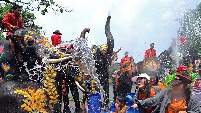 nhung-le-hoi-ky-quac-nhat-the-gioi