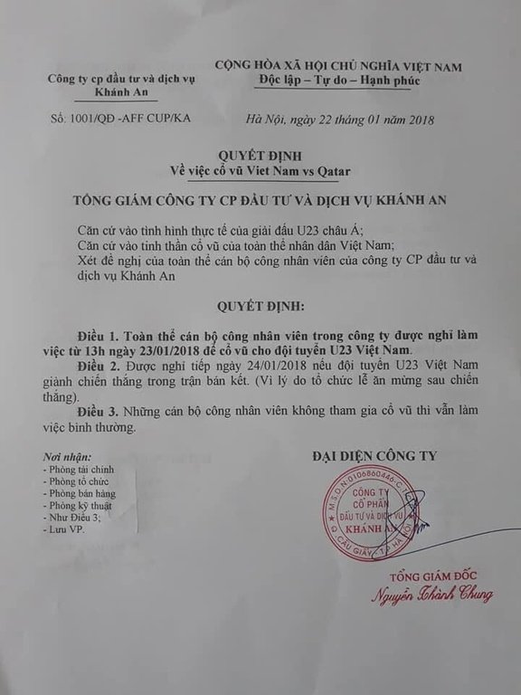 sep-bao-tay-ky-quyet-dinh-cho-nhan-vien-nghi-viec-hoc-sinh-manh-dan-viet-don-nghi-hoc-de-chay-tiep-cho-tran-bong-da-u23-viet-nam-trong-tran-ban-ket