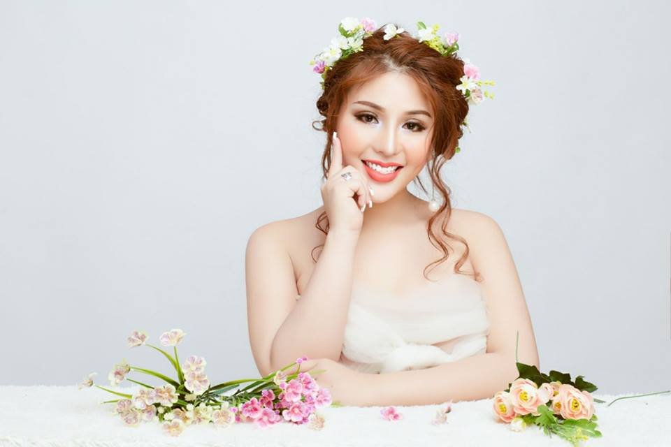 thieu-nu-chuyen-gioi-lot-do-sau-chien-thang-u23-viet-nam-hua-se-danh-tien-lam-tu-thien-de-sua-chua-hinh-anh-xau