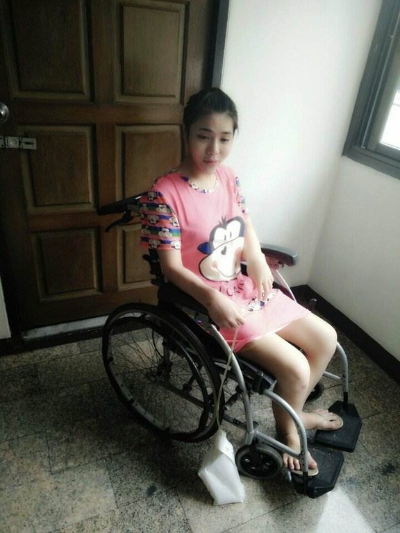thieu-nu-chuyen-gioi-lot-do-sau-chien-thang-u23-viet-nam-hua-se-danh-tien-lam-tu-thien-de-sua-chua-hinh-anh-xau