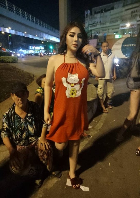 phat-qua-tu-thien-sau-chien-thang-u23-viet-nam-thieu-nu-chuyen-gioi-khoe-than-bi-dan-mang-noi-lam-mau