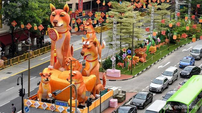 anh-singapore-trang-hoang-duong-pho-don-tet-mau-tuat