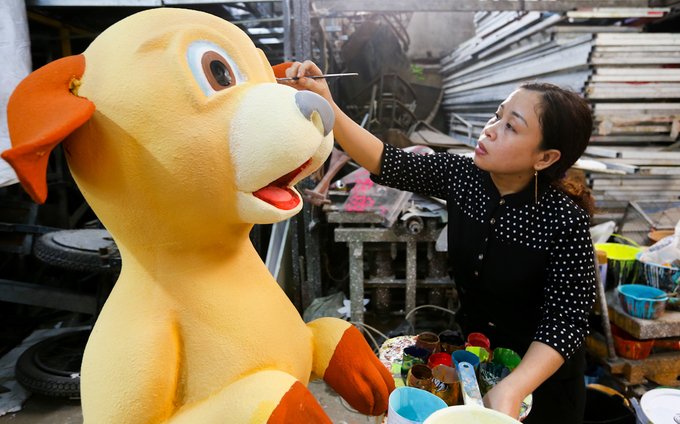 Mô hình đàn chó Phú Quốc trước ngày ra đường hoa Nguyễn Huệ