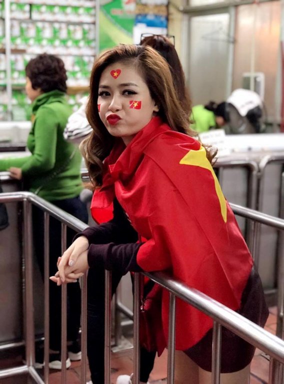 son-tung-m-tp-va-dan-nghe-si-viet-se-cat-vang-giong-hat-tai-le-vinh-danh-u23-viet-nam