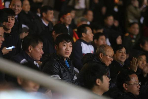 san-van-dong-my-dinh-kin-sac-do-trong-dem-gala-mung-chien-thang-cua-u23-viet-nam