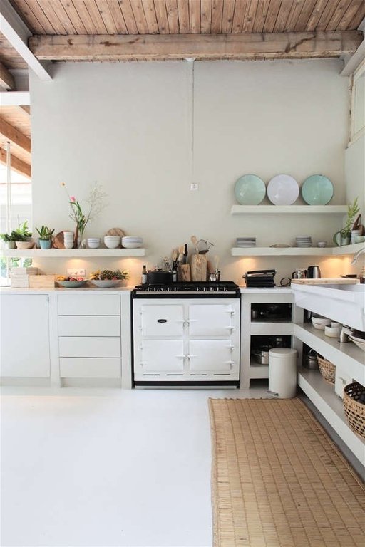 Ngôi nhà trắng đẹp như tranh vẽ với những góc nhà lung linh chẳng khác gì studio