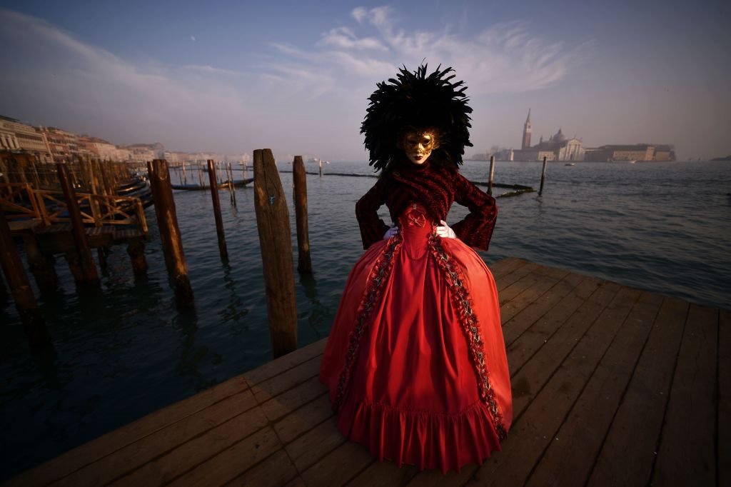 Lễ carnival phù phiếm trứ danh của thành phố Venice