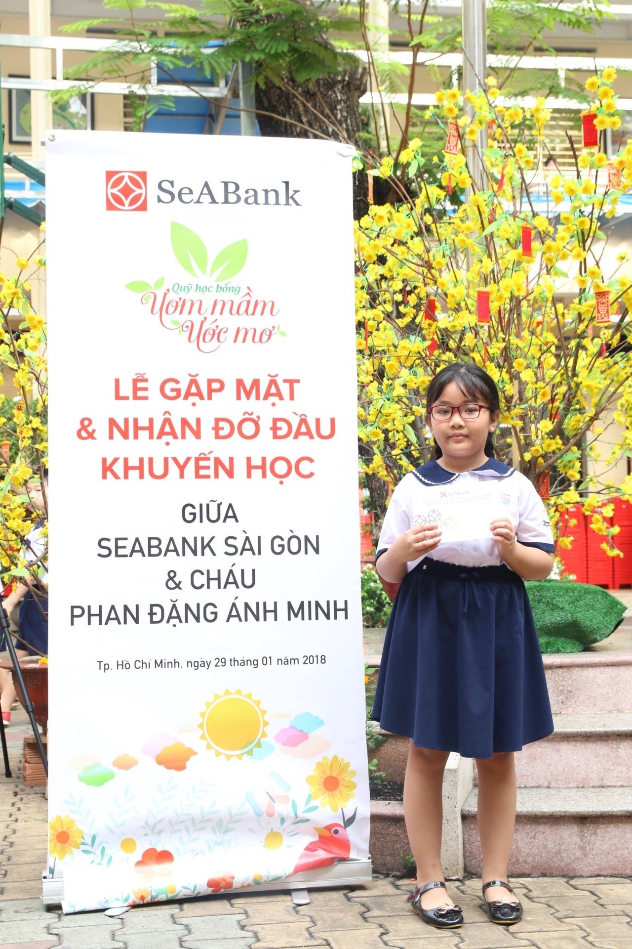 quy-khuyen-hoc-uom-mam-uoc-mo-cua-seabank-tiep-tuc-ho-tro-hoc-bong-cho-20-chau-hoc-sinh-ngheo-hieu-hoc