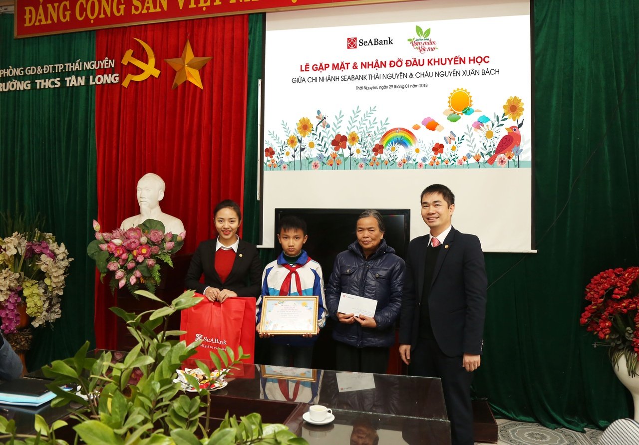 quy-khuyen-hoc-uom-mam-uoc-mo-cua-seabank-tiep-tuc-ho-tro-hoc-bong-cho-20-chau-hoc-sinh-ngheo-hieu-hoc