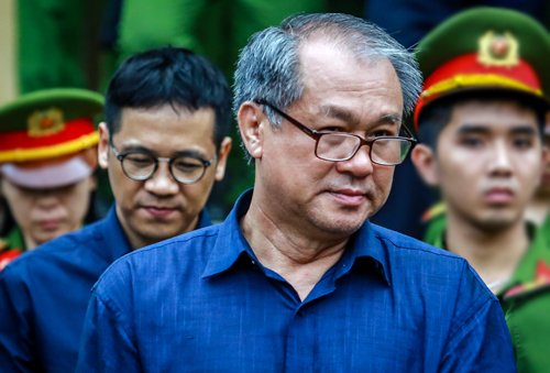 Ông Trầm Bê xin hình phạt thấp, hứa 'không chống án'