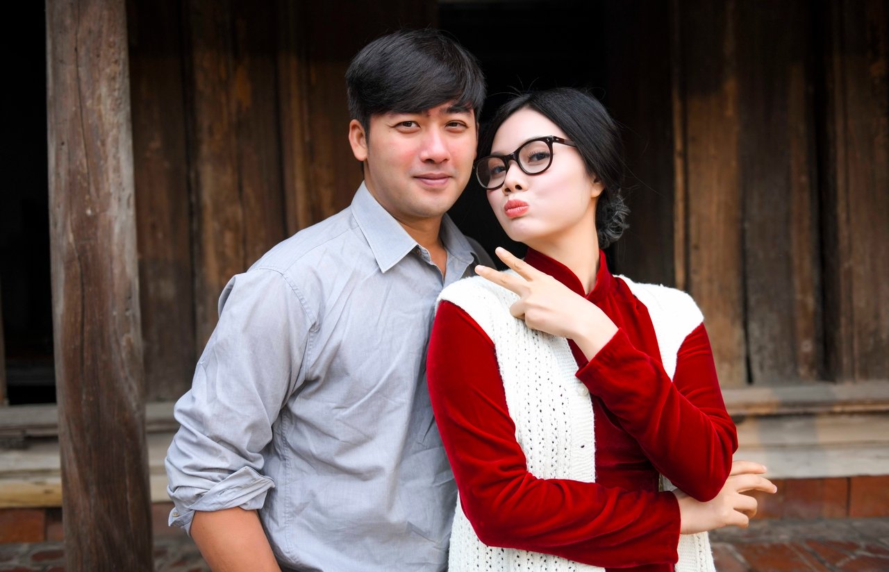 bao-ngau-nguoi-phan-xu-tinh-cam-voi-luong-nguyet-anh-o-hau-truong-mv-ca-nhac