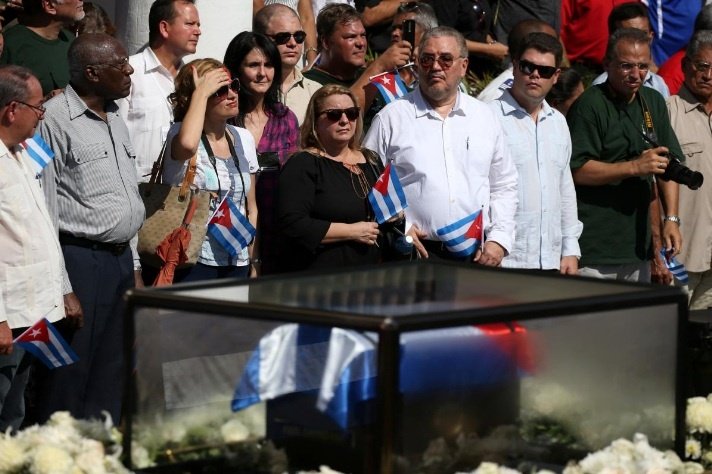 con-trai-lanh-tu-fidel-castro-tu-sat-vi-tram-cam