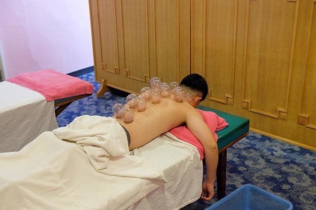 Mục sở thị cuộc sống 'sang chảnh' của giới nhà giàu Triều Tiên