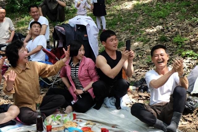 Mục sở thị cuộc sống 'sang chảnh' của giới nhà giàu Triều Tiên