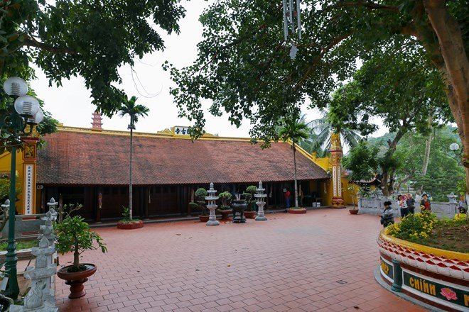 5-ngoi-chua-linh-thieng-o-ha-noi-de-den-cau-an-dau-nam-moi