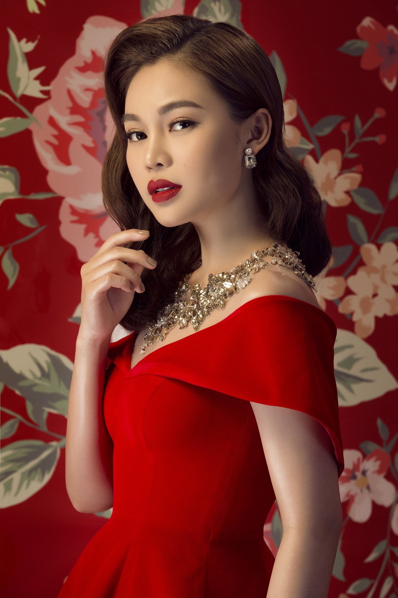 giang-hong-ngoc-15-nam-don-tet-trong-nhung-can-nha-thue-lup-xup-bat-mi-ke-hoach-don-nam-moi-cung-gia-dinh