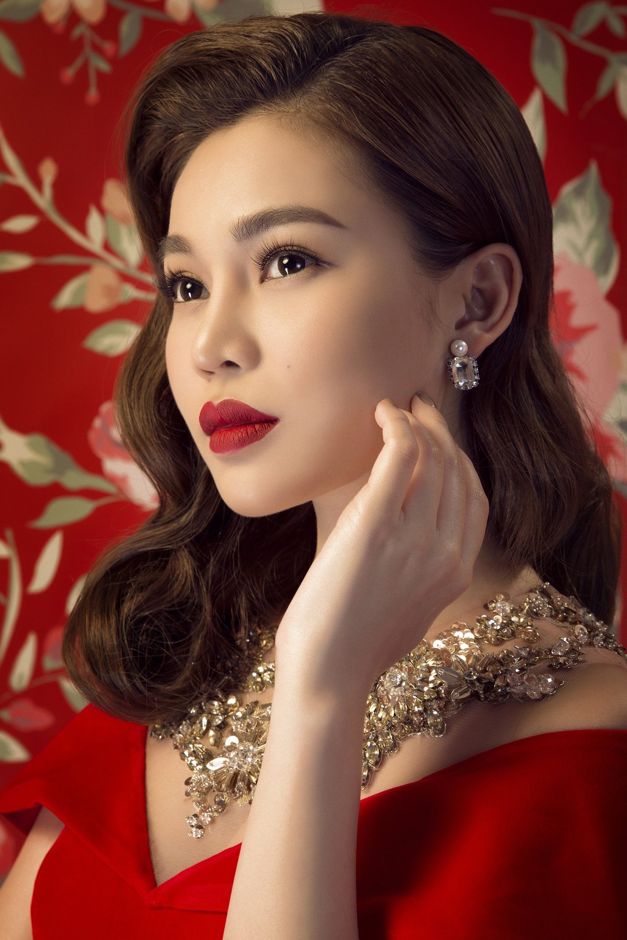 giang-hong-ngoc-15-nam-don-tet-trong-nhung-can-nha-thue-lup-xup-bat-mi-ke-hoach-don-nam-moi-cung-gia-dinh