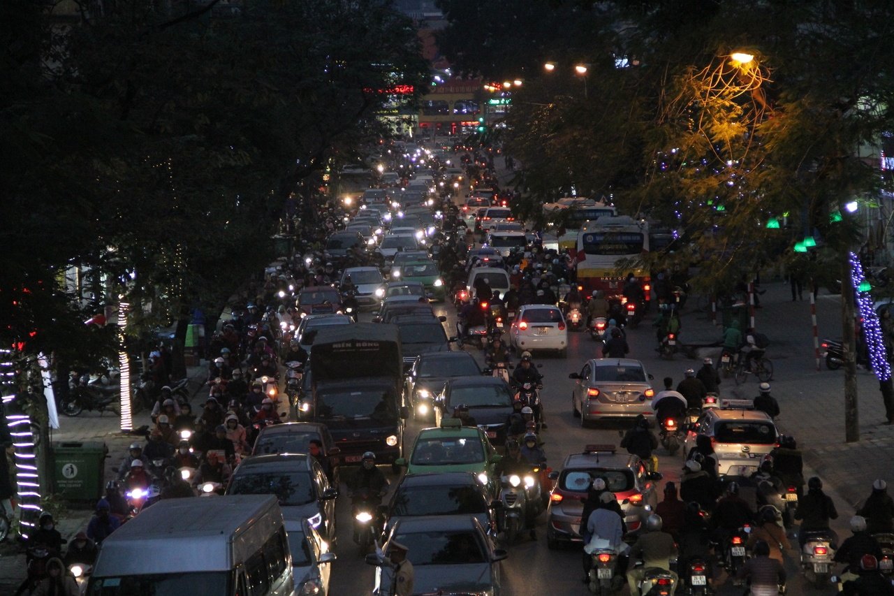 ha-noi-lien-tuc-tac-duong-nhung-ngay-giap-tet