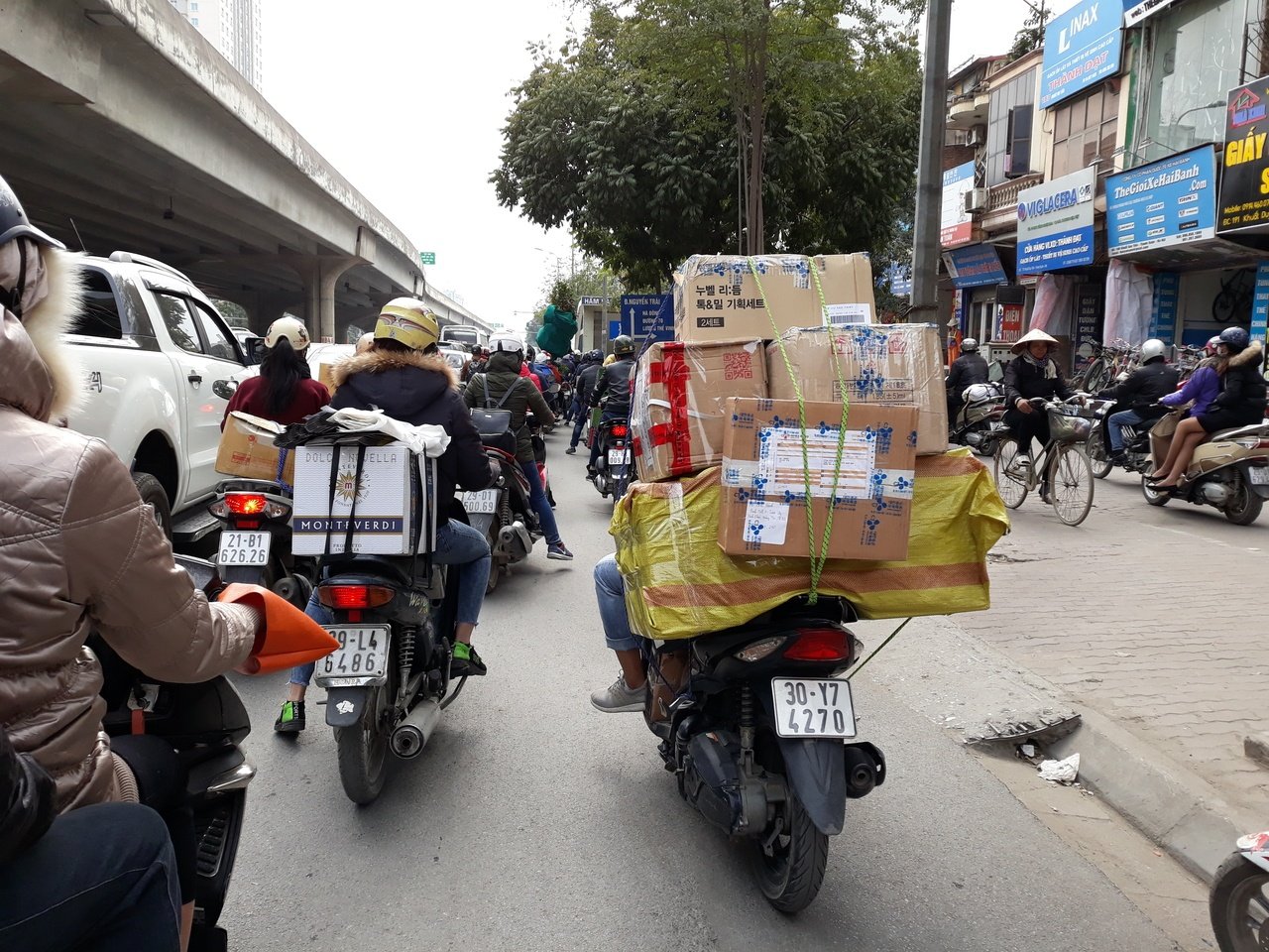 ha-noi-lien-tuc-tac-duong-nhung-ngay-giap-tet