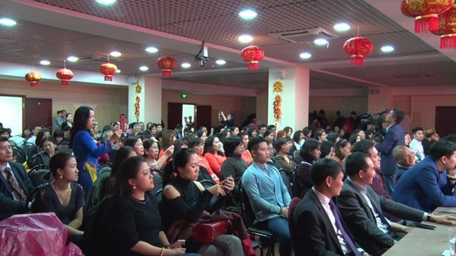 Cộng đồng người Việt tại nhiều nước tổ chức gặp mặt mừng Xuân