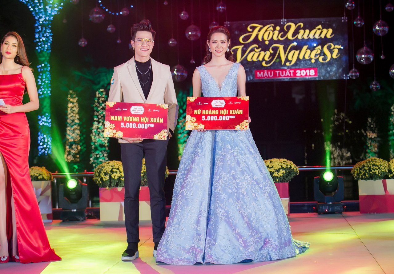 dien-vay-lo-lem-len-tham-do-diep-bao-ngoc-xuat-sac-gianh-giai-nu-hoang-hoi-xuan