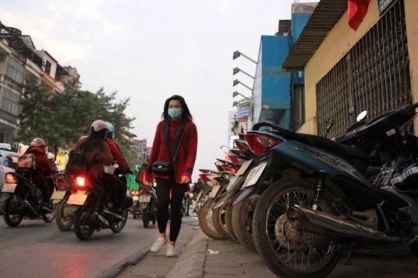 ha-noi-ban-hang-tet-lan-chiem-via-he-gay-tac-nghen-giao-thong