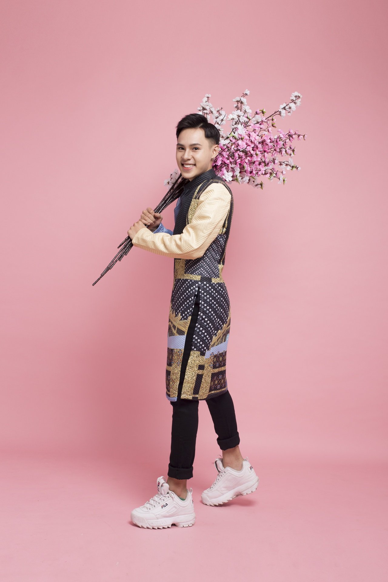 bai-nam-tet-xuat-ban-152-dan-nam-than-o2-production-tung-anh-tet-sieu-dep-bat-mi-chuyen-dong-phim-dong-tinh