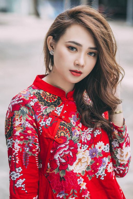 Thiếu nữ sở hữu khuôn mặt xinh đẹp tựa ca sĩ Minh Hằng