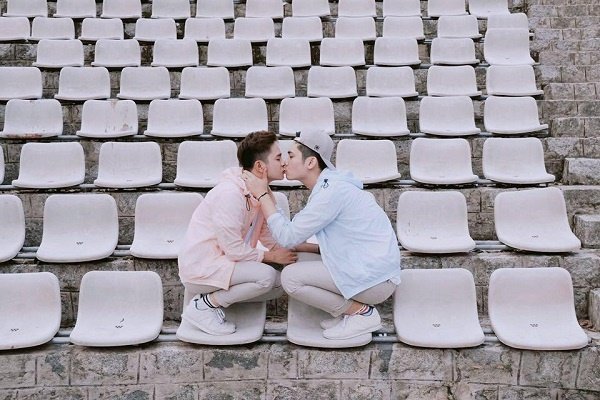 nhung-cap-doi-lgbt-dang-yeu-den-phat-hon-trong-nam-2017