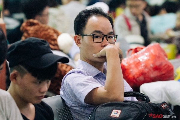 Nhìn những hình ảnh này mới thấy, đường về quê ăn Tết thật gian nan!