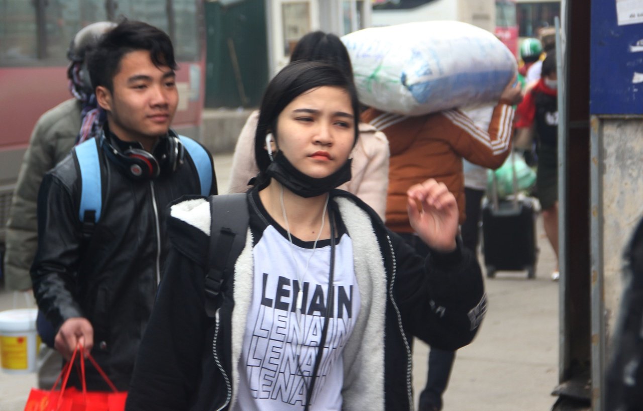 ngay-chu-nhat-cuoi-cung-cua-nam-nguoi-dan-thu-do-no-nuc-do-ra-ben-xe-ve-que-an-tet