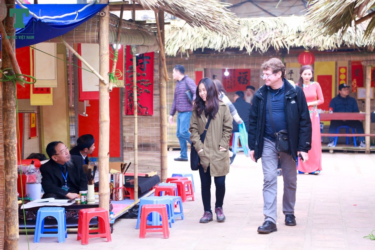 pho-ong-do-nhon-nhip-ngay-can-tet