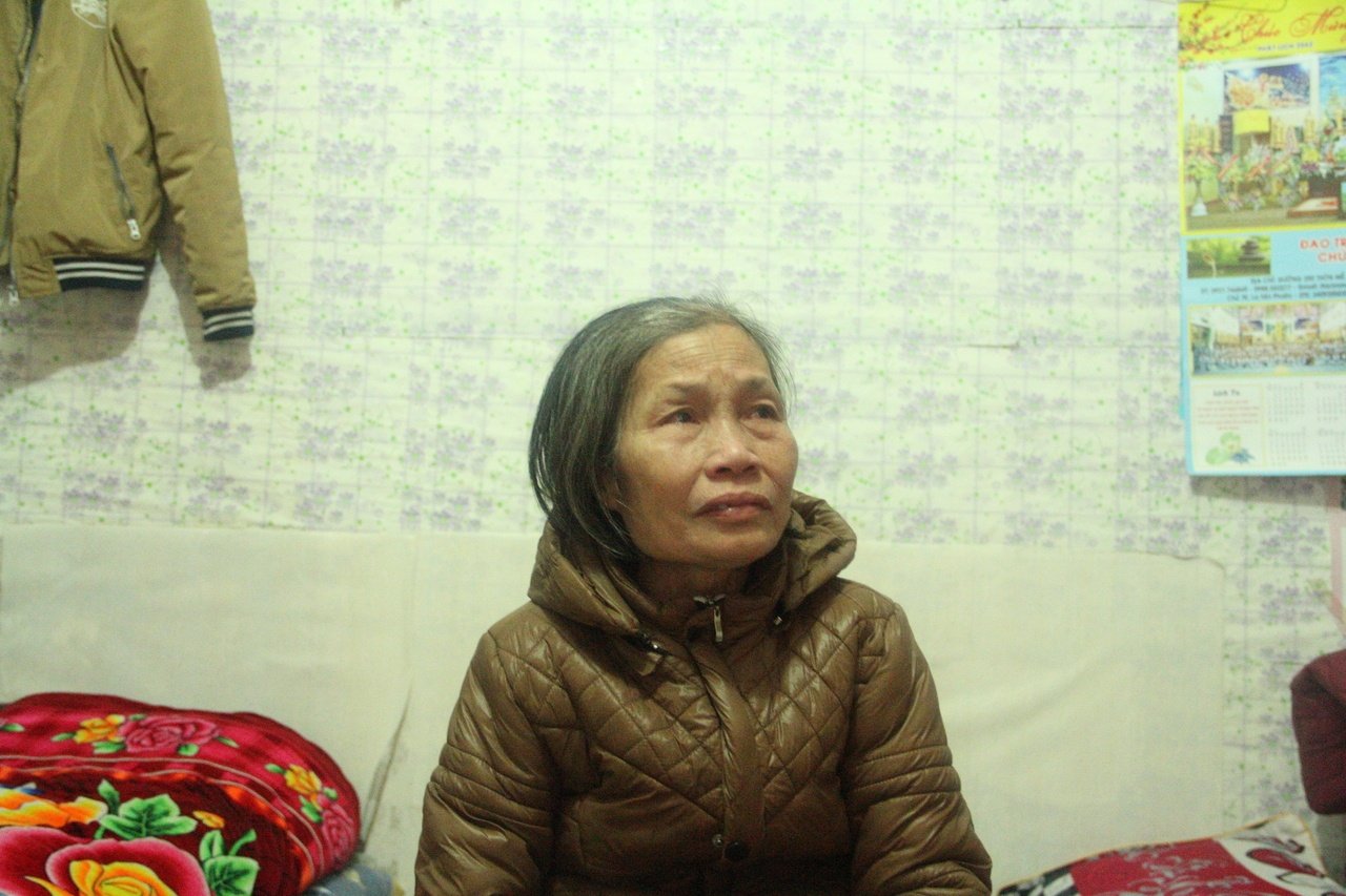 rung-rung-nghe-chuyen-ve-nhung-manh-doi-xom-chay-than-don-tet-noi-dat-khach-que-nguoi