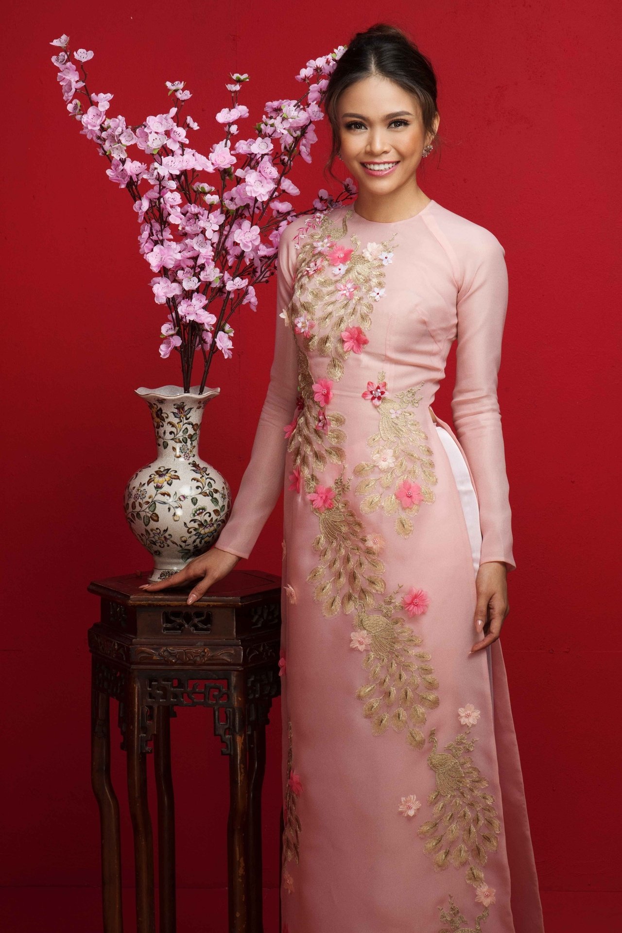 A hau Mau Thuy (3)